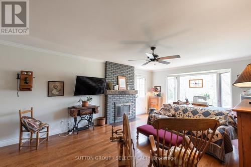 64 Sherwood Avenue, London, ON - Indoor With Fireplace