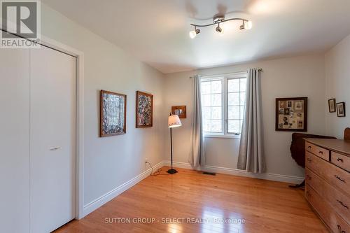 64 Sherwood Avenue, London, ON - Indoor Photo Showing Other Room