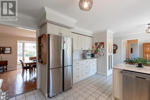 64 Sherwood Avenue, London, ON - Indoor Photo Showing Kitchen