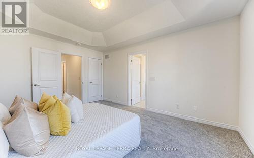 223 Broadacre Drive, Kitchener, ON - Indoor Photo Showing Bedroom