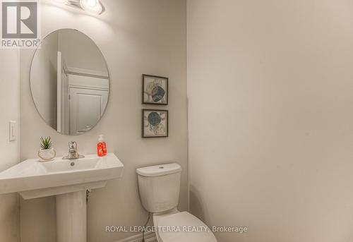 223 Broadacre Drive, Kitchener, ON - Indoor Photo Showing Bathroom