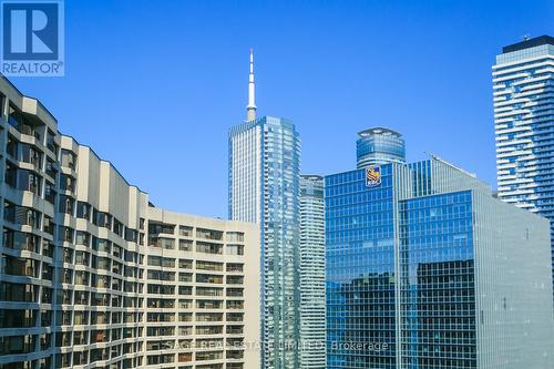 3206 - 33 Harbour Square, Toronto, ON - Outdoor With Facade