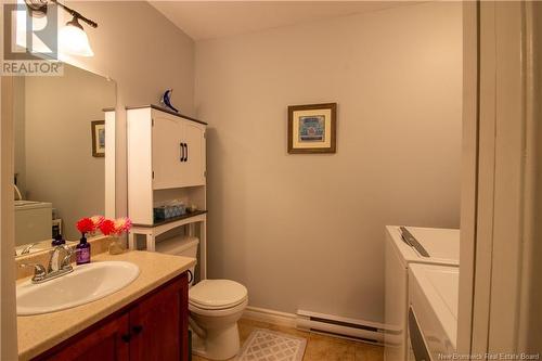 41 Greenwood Court, Hampton, NB - Indoor Photo Showing Bathroom