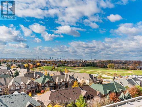 C901 - 8 Beverley Glen Boulevard, Vaughan, ON - Outdoor With View