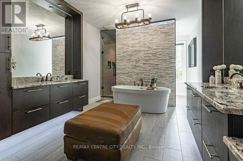 3553 Settlement Trail, London, ON - Indoor Photo Showing Bathroom