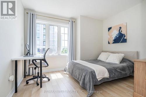 37 - 1355 Rathburn Road E, Mississauga, ON - Indoor Photo Showing Bedroom