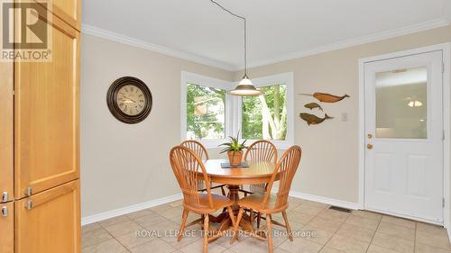 24 Longbow Place, London, ON - Indoor Photo Showing Dining Room