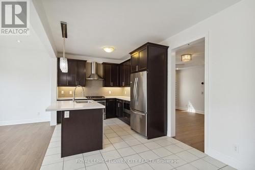 18 Rising Hill Ridge E, Brampton, ON - Indoor Photo Showing Kitchen