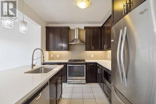 18 Rising Hill Ridge E, Brampton (Bram West), ON - Indoor Photo Showing Kitchen With Upgraded Kitchen