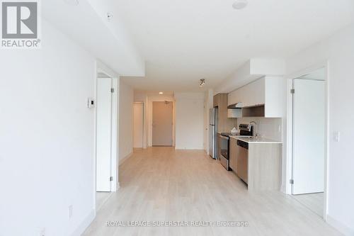 A217 - 1117 Cooke Boulevard, Burlington, ON - Indoor Photo Showing Kitchen