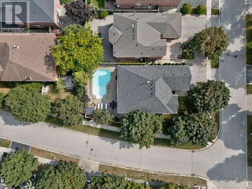 1185 Lansdown Drive, Oakville (Clearview), ON 