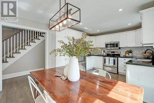 5217 Nova Crescent, Burlington, ON - Indoor Photo Showing Kitchen