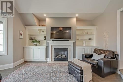 5217 Nova Crescent, Burlington, ON - Indoor Photo Showing Living Room With Fireplace