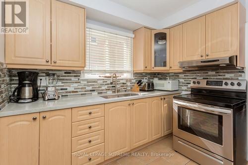 58 Edinborough Court, Toronto (Rockcliffe-Smythe), ON - Indoor Photo Showing Kitchen With Double Sink