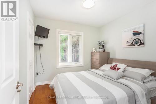 58 Edinborough Court, Toronto (Rockcliffe-Smythe), ON - Indoor Photo Showing Bedroom