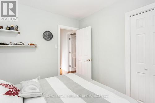 58 Edinborough Court, Toronto, ON - Indoor Photo Showing Bedroom