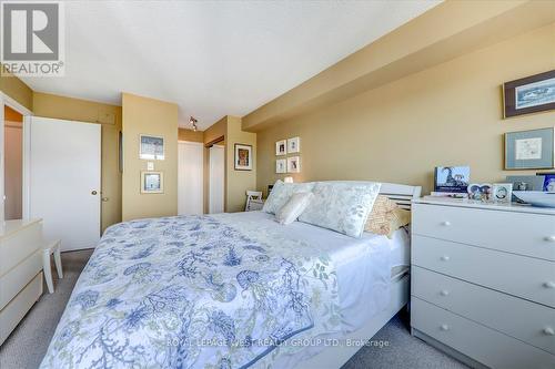 1702 - 1300 Islington Avenue, Toronto, ON - Indoor Photo Showing Bedroom