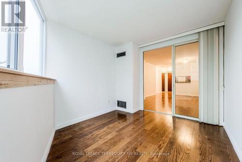 407 - 1055 Bay Street, Toronto (Bay Street Corridor), ON - Indoor Photo Showing Other Room