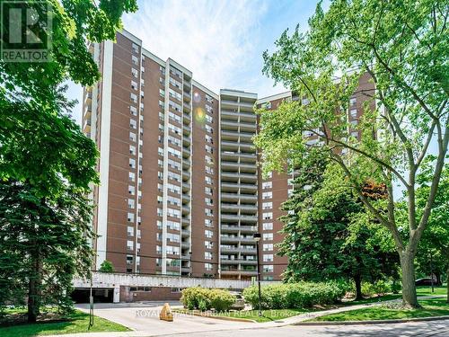 407 - 5 Vicora Linkway, Toronto (Flemingdon Park), ON - Outdoor With Balcony With Facade