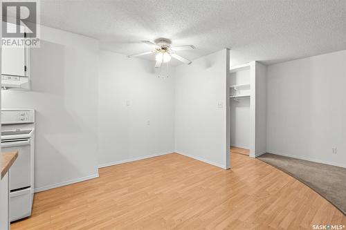 207 411 Tait Court, Saskatoon, SK - Indoor Photo Showing Kitchen