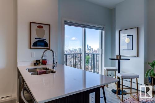 #2507 9009 85 St Nw, Edmonton, AB - Indoor Photo Showing Kitchen With Double Sink