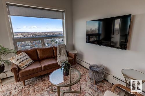 #2507 9009 85 St Nw, Edmonton, AB - Indoor Photo Showing Living Room