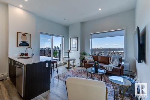 #2507 9009 85 St Nw, Edmonton, AB - Indoor Photo Showing Living Room