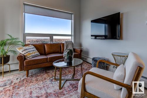 #2507 9009 85 St Nw, Edmonton, AB - Indoor Photo Showing Living Room