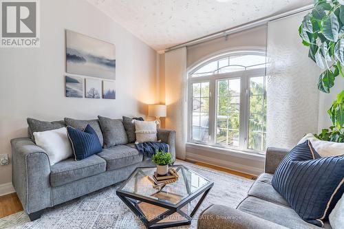 138 Belvidere Road, Fort Erie (Crystal Beach), ON - Indoor Photo Showing Living Room