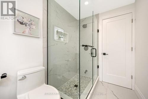 884 Hemlock Drive, Milton, ON - Indoor Photo Showing Bathroom