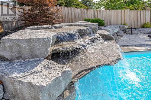 884 Hemlock Drive, Milton, ON - Outdoor