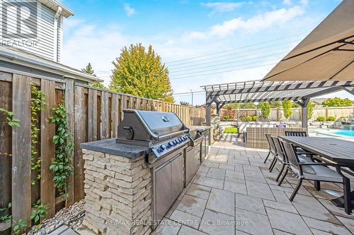 884 Hemlock Drive, Milton, ON - Outdoor