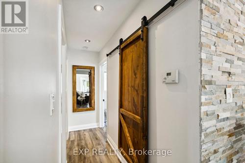 777 Queensdale Avenue E, Hamilton, ON - Indoor Photo Showing Other Room