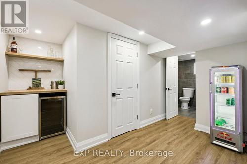 777 Queensdale Avenue E, Hamilton, ON - Indoor Photo Showing Other Room