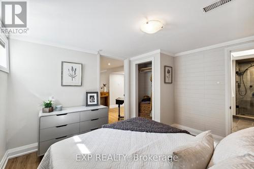 777 Queensdale Avenue E, Hamilton, ON - Indoor Photo Showing Bedroom