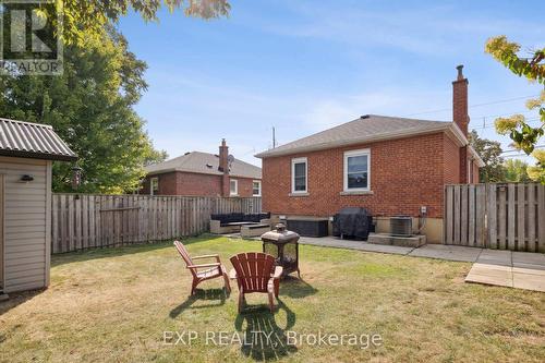 777 Queensdale Avenue E, Hamilton, ON - Outdoor With Exterior