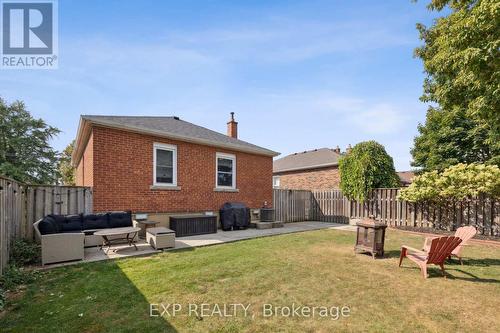 777 Queensdale Avenue E, Hamilton, ON - Outdoor With Exterior