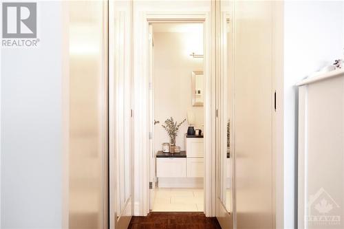 Walk-in closet with custom millwork. - 20 The Driveway Drive Unit#1801, Ottawa, ON - Indoor