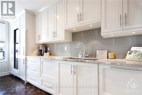 1801 - 20 The Driveway Drive, Ottawa, ON - Indoor Photo Showing Kitchen With Upgraded Kitchen