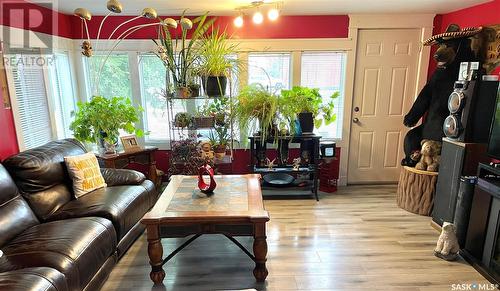 721 102Nd Street, North Battleford, SK - Indoor Photo Showing Living Room