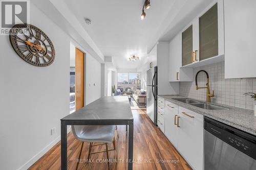 424 - 1 Shaw Street, Toronto, ON - Indoor Photo Showing Kitchen With Double Sink With Upgraded Kitchen