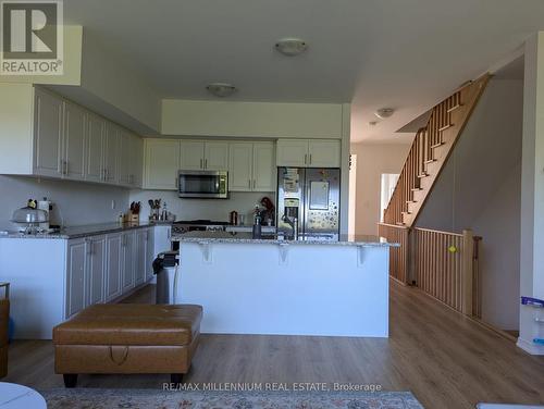 27 Woodstream Drive, Toronto, ON - Indoor Photo Showing Kitchen