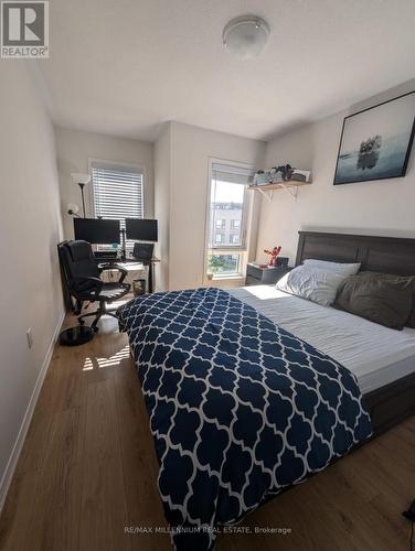 27 Woodstream Drive, Toronto, ON - Indoor Photo Showing Bedroom