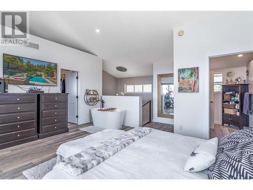 3069 Ourtoland Road, West Kelowna, BC - Indoor Photo Showing Bedroom