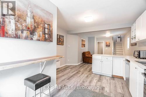 49 Paddington Avenue, London, ON - Indoor Photo Showing Kitchen