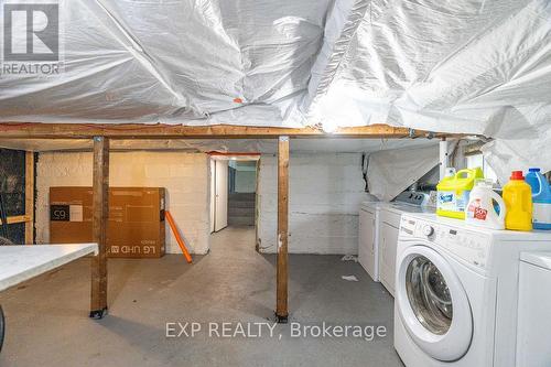 49 Paddington Avenue, London, ON - Indoor Photo Showing Laundry Room