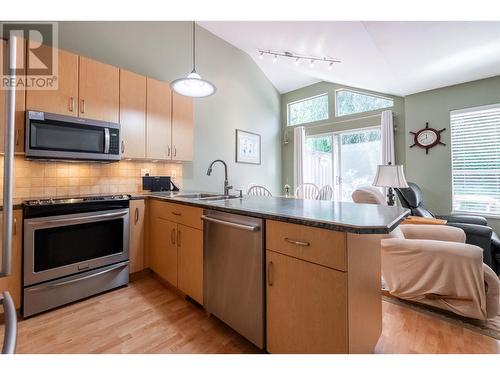 28 12880 Railway Avenue, Richmond, BC - Indoor Photo Showing Kitchen With Double Sink