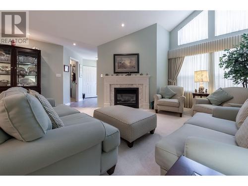 28 12880 Railway Avenue, Richmond, BC - Indoor Photo Showing Living Room With Fireplace