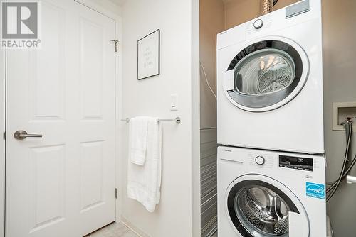 408 335 Carnarvon Street, New Westminster, BC - Indoor Photo Showing Laundry Room