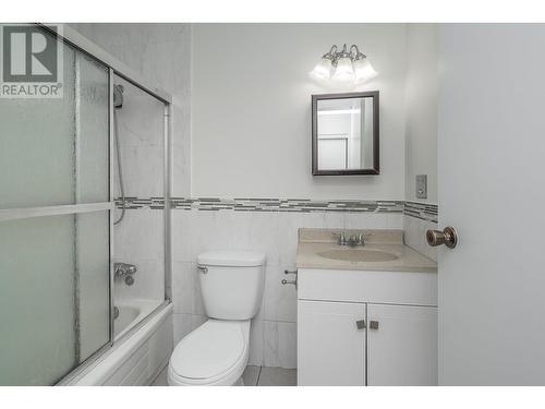 311 615 North Road, Coquitlam, BC - Indoor Photo Showing Bathroom